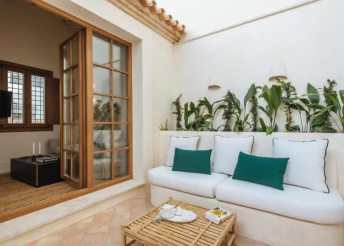Casa Del Rey Sabio Aparthotel 4*